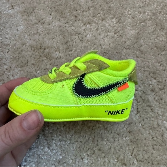 Nike Infant Off-White X Air Force 1 Low CB 'VOLT' Size: 3C - Picture 2 of 10